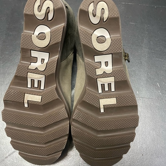 Sorel Suede Wedge Booties – Size 9.5 - Picture 3 of 5
